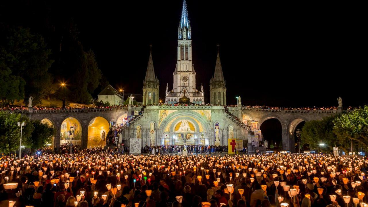Lindo Carillon Lourdes Exterior photo